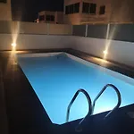 Luxury Rubicon Jacuzzi Y Piscina Villa *