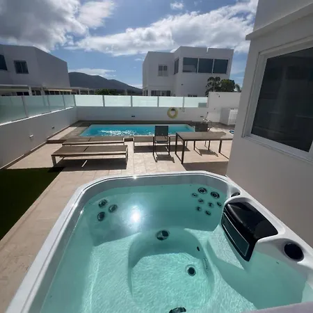 וילה Luxury Rubicon Jacuzzi Y Piscina פלאיה בלנקה