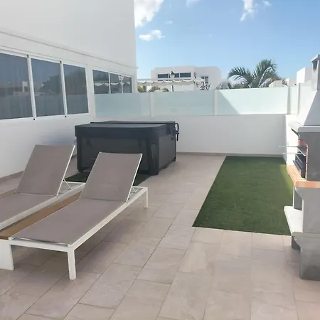 Luxury Rubicon Jacuzzi Y Piscina * Playa Blanca (Lanzarote)